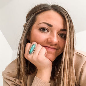 Meet your Posher, Addie